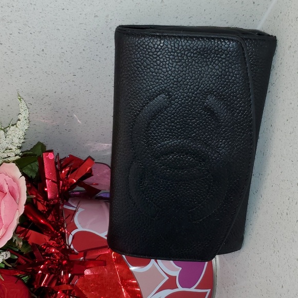 CHANEL Caviar leather wallet - Picture 2 of 13